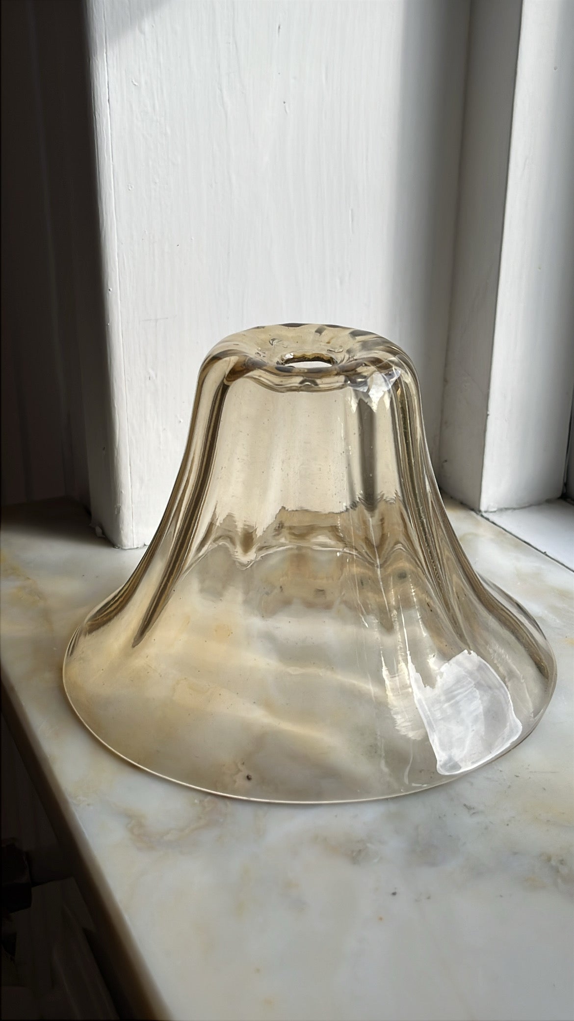 Mundblæst lampeskærm